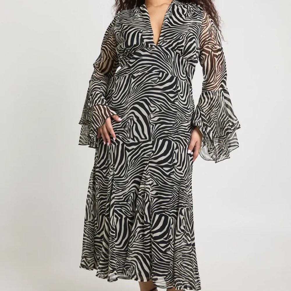 Zebra Print Flare Sleeve Dress BOOHOO NWT